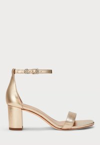 LOGAN METALLIC NAPPA LEATHER SANDAL - Sandaalit nilkkaremmillä - platinum