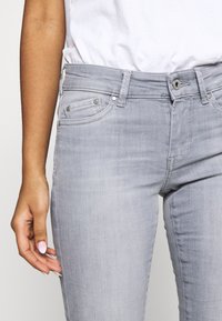 Pepe Jeans Vaqueros pitillo - grey denim