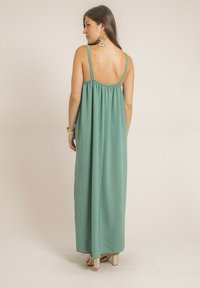 Dona x Lisa LONGUE FLUIDE IDOZANE - Robe longue - vert amande