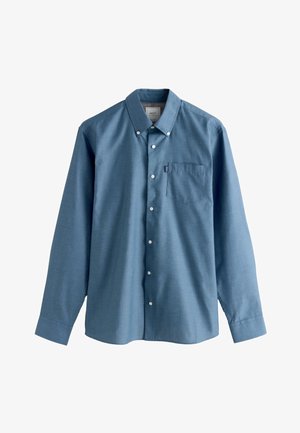 Herrenhemd mit langen Ärmeln aus blauem Stoff, mit spitzem Kragen, Brusttasche und weißen Knöpfen entlang der Knopfleiste.