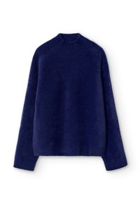 Marineblå sweater lavet af blødt, fluffy stof. Har høj halsudskæring og lange ærmer med en afslappet pasform. Ingen synlige mønstre eller detaljer.