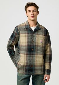 Wrangler LONG SLEEVE RELAXED FIT SORT - Camisa - electric teal