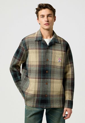 Wrangler LONG SLEEVE RELAXED FIT SORT - Shirt - electric teal