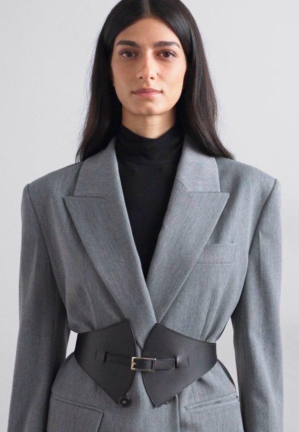 LA REMARQUABLE - Waist belt3