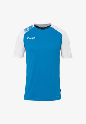 Blå sports skjorte med kort ærme og hvide ærmer. Har et trekantet mønster på venstre skulder. Logoet "Kempa" er trykt på brystet.