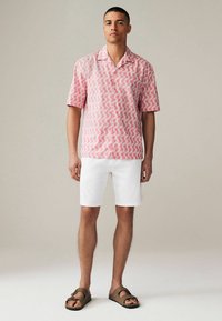 Next LINEN BLEND PRINTED SHORT SLEEVE .  - REGULAR FIT - Hemd - pink