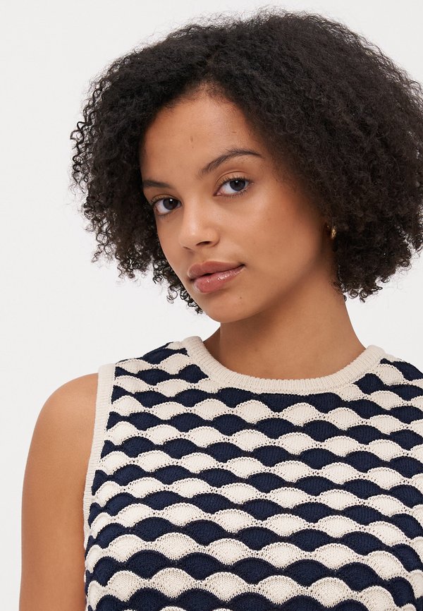 VMCARRY O NECK - Jumper3