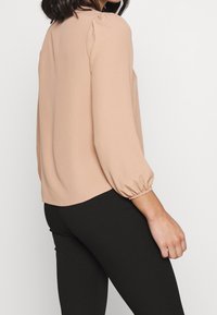 Dorothy Perkins Petite Blus - off-white