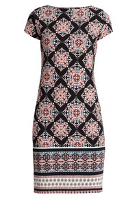 Robe à manches courtes en tissu noir, ornée d'un motif floral en rose, bleu et blanc. Comprend un ourlet à motifs et une coupe ajustée.