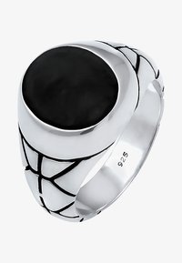 Atlasīts, silver-coloured