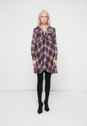 VMEMILIE SHORT CHECK DRESS - Φόρεμα ημέρας - stormy weather