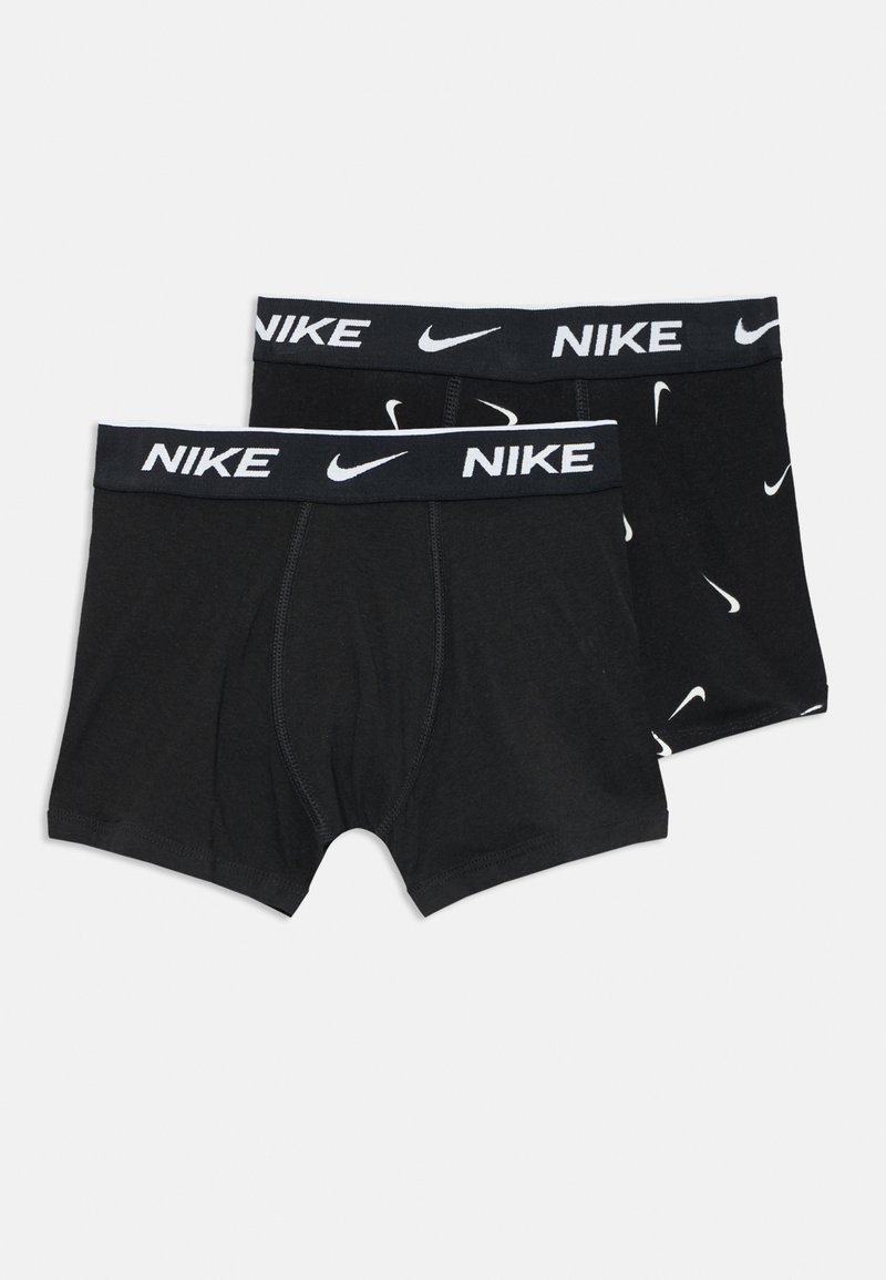 Boxer neri in cotone con una larga cintura elastica decorata con il logo "NIKE" bianco. Un paio è completamente nero, l'altro presenta un motivo a logo.