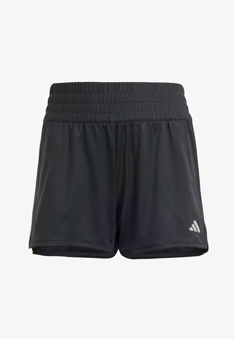 Pantalones cortos deportivos negros hechos de tela ligera con una cinturilla elástica y forro de malla transpirable. Presenta un logo blanco en la parte inferior de la pierna izquierda.