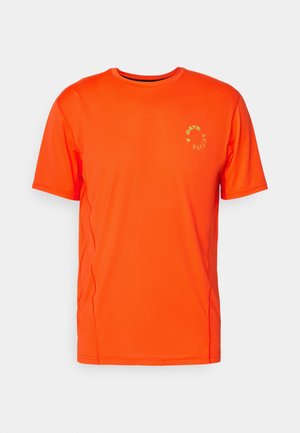 7 DAYS Active TRAINING TEE UNISEX - T-Shirt basic - cherry tomate