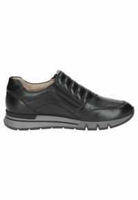 Sneaker in pelle nera con parte superiore trapuntata, pannelli elasticizzati laterali e suola in gomma grigia. Presenta un design sportivo e accenti minimalisti.