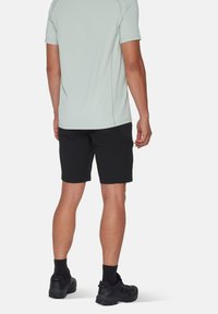 Mammut DUCAN - Träningsshorts - black
