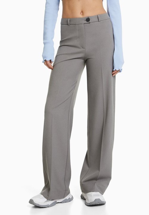 Pantalon au design classique