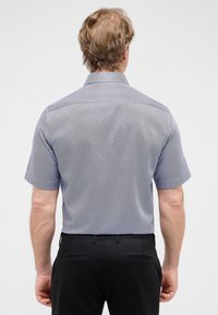 Eterna BEDRUCKTES -KURZARM MODERN FIT - Overhemd - blau