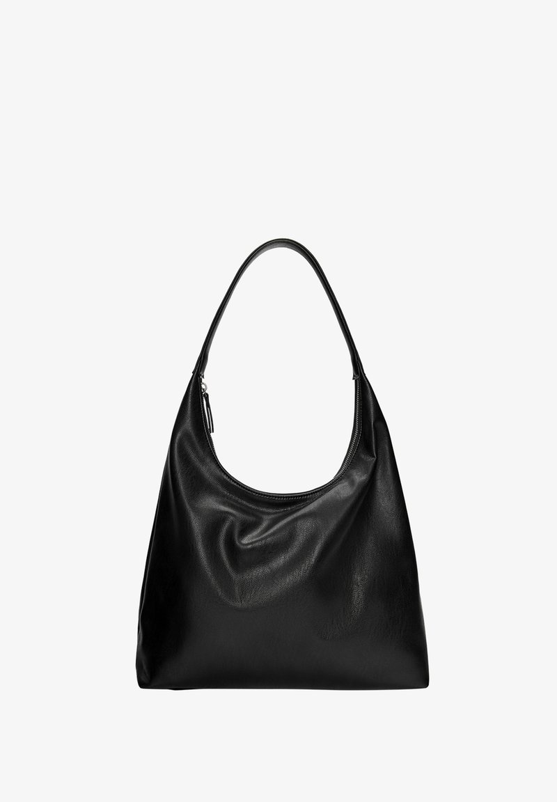 Sort læder hobo taske med en buet, blød form og en enkelt skulderrem. Har en lynlåslukning og en glat, blank overflade.