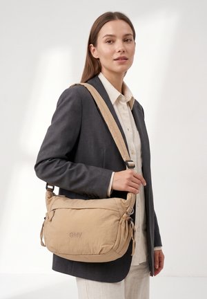 Gian Marco Venturi, GIAN MARCO VENTURI CROSSBODY BAG - Umhängetasche - almond brown