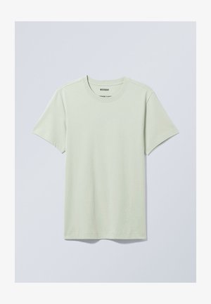 Ανοιχτό πράσινο κοντομάνικο μπλουζάκι φτιαγμένο από μαλακό βαμβάκι. Διαθέτει στρογγυλή λαιμόκοψη και άνετη εφαρμογή, με απλό σχέδιο και χωρίς μοτίβα.