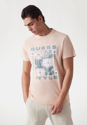 Guess REGULAR FIT LOGO - Tricou cu imprimeu - mehrfarbe rose