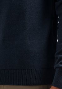 NO EXCESS Trui - night