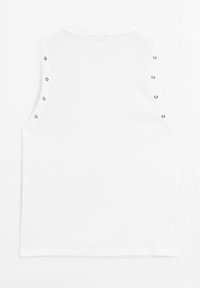 Thumbnail Image 7