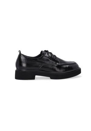 Schwarze Leder Schnürschuhe mit glänzender Oberfläche, runder Spitze und dicker schwarzer Sohle. Besitzen eine Nahtdetail über der Vorderseite.