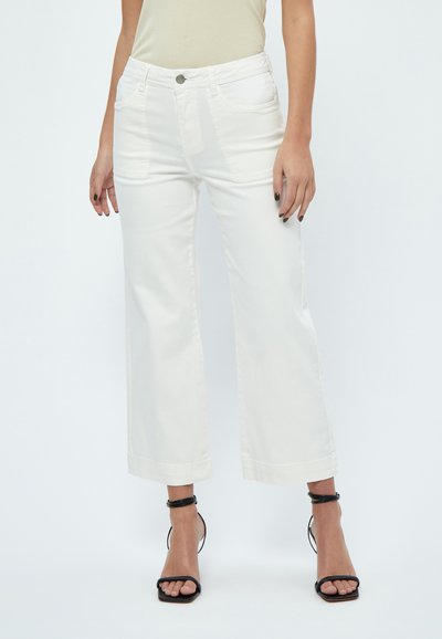 PC6183 FIONE MID WAIST CROPPED JEAN - SEEDPEARL CREAM