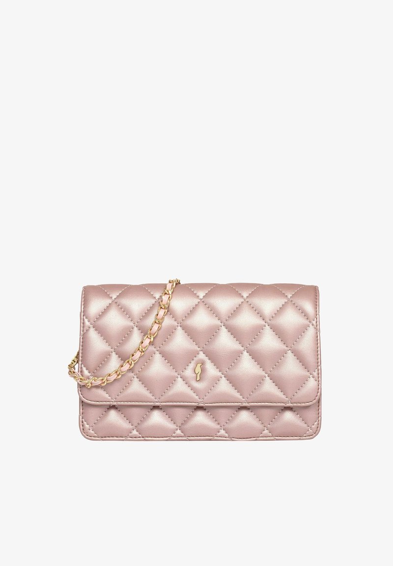 Różowa skórzana torebka o pikowanej fakturze, z złotym łańcuchowym paskiem oraz małym logo, o prostokątnym kształcie i gładkiej powierzchni.