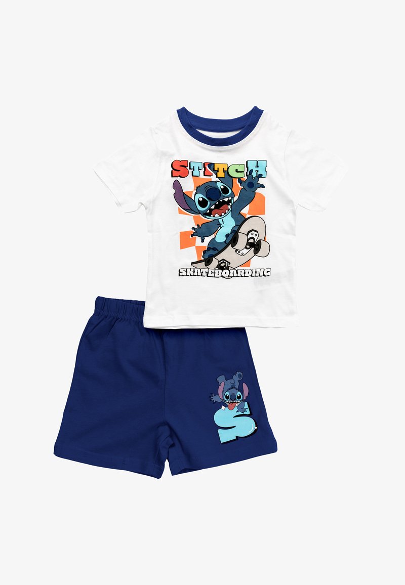 T-shirt blanc à manches courtes avec accents bleus et un motif de Stitch. Shorts bleu marine assortis avec un dessin de Stitch sur la jambe.