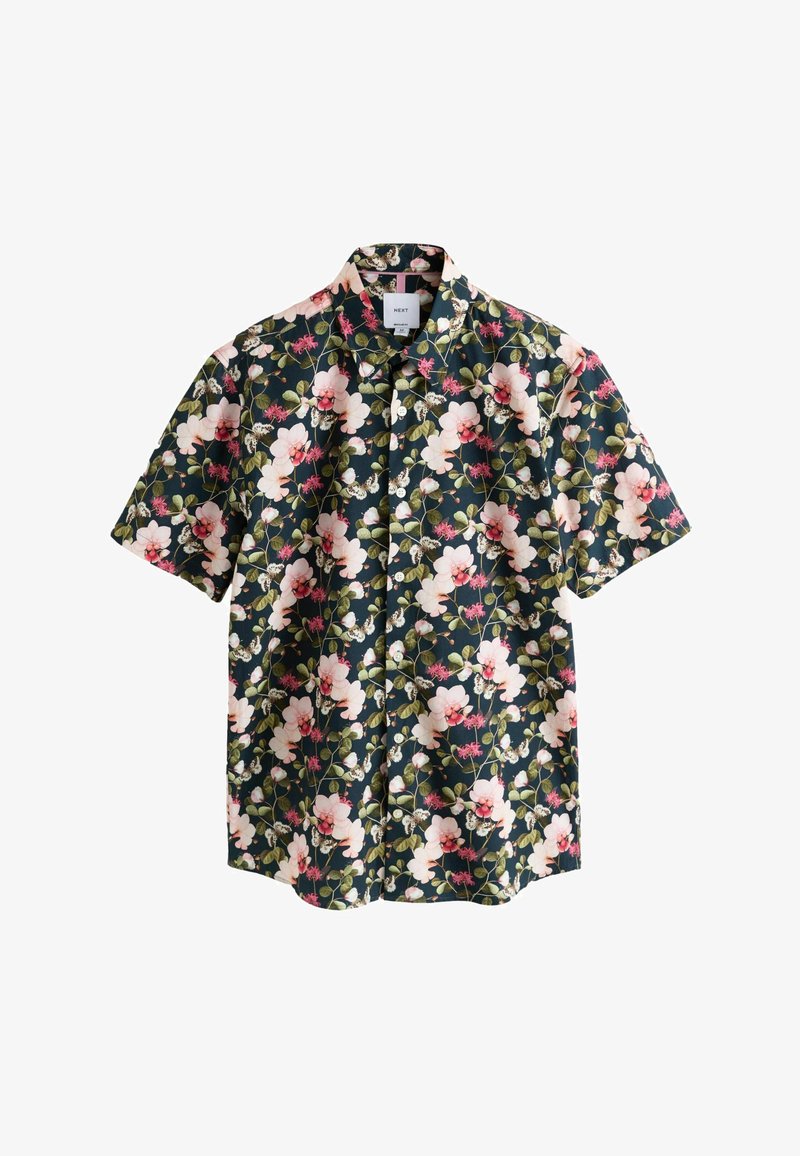 Chemise à manches courtes à boutons avec un fond sombre et un motif floral comprenant des fleurs roses et blanches avec des feuilles vertes.