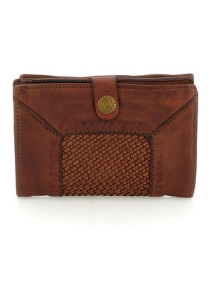 Portafoglio in pelle marrone con motivo intrecciato sulla parte anteriore e chiusura con bottone a pressione inciso con il logo "Campomaggi Italy".