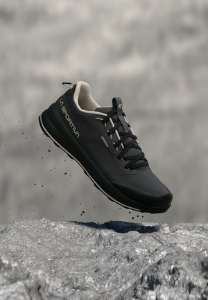 La Sportiva, TX1 WOMAN - Обувки за туризъм - onyx/gravel