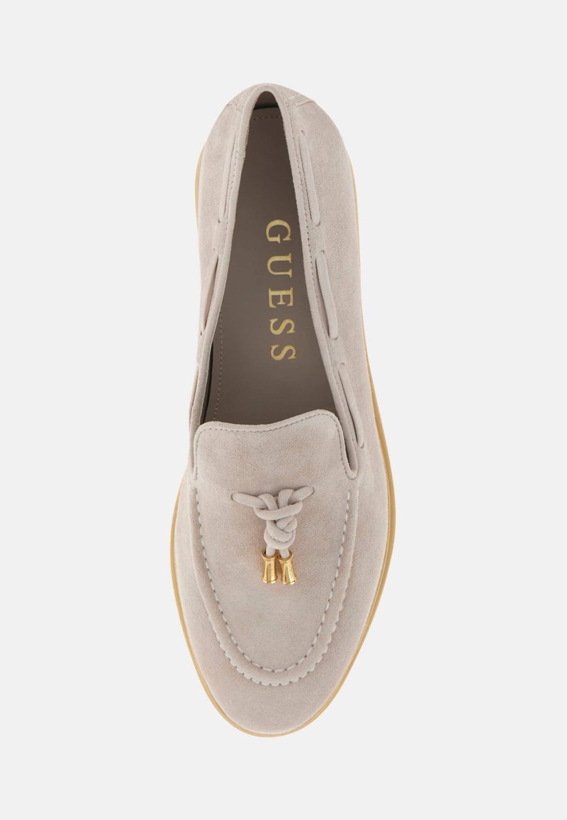 Guess Chaussures bateau beige