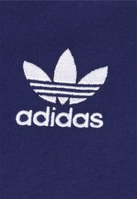 adidas Originals STRIPES TEE UNISEX - Marškinėliai su spaudiniu - night sky
