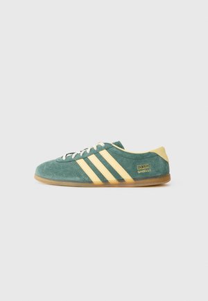 GAZELLE LO PRO - Baskets basses - mineral green/almost yellow/gum 3
