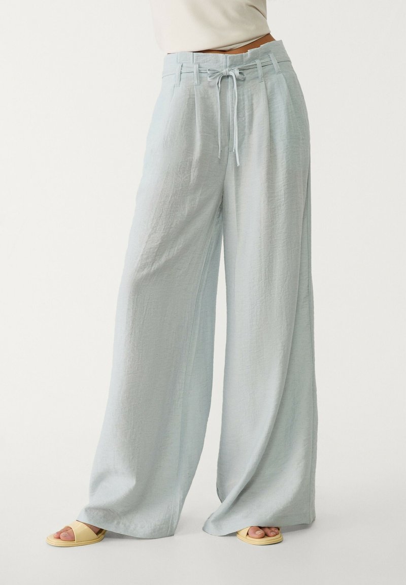 Stradivarius - FLOWING - Stoffhose - turquoise, Vergrößern