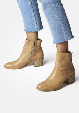 Paul Green, Botines - prime calf camel
