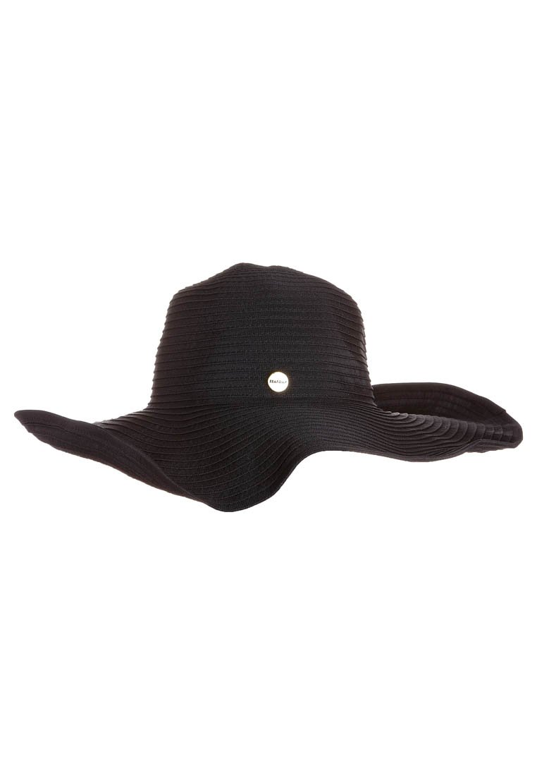 Cappello nero a tesa larga con design testurizzato e righe, accentuato da un logo metallico. Materiale flessibile consente una facile regolazione della forma.