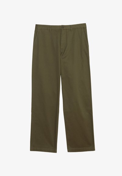Olivenfarbene Baumwollhosen mit geradem Bein, ausgestattet mit Seitentaschen und einem Knopfverschluss. Glatte Textur und minimale Details.