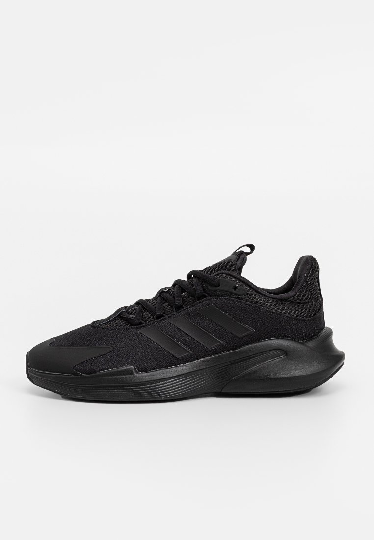 Zapatilla deportiva negra con una parte superior de malla, tres franjas acentuadas a los lados y una suela texturizada y curvada. Diseño de puntera redondeada para mayor comodidad.