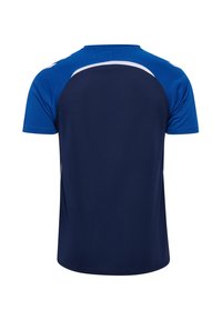 Marineblauw sportshirt met korte mouwen en blauwe accenten. Bevat een ronde hals en heeft een mesh structuur, ontworpen voor sportkleding.