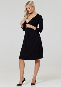 Unselected, black