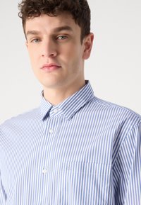 Calvin Klein STRIPE SHIRT - Majica - white/dutch blue