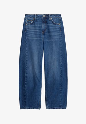 Marks & Spencer MID RISE BARREL - Relaxed fit jeans - medium indigo