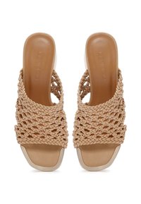 Derimod Sandali - beige