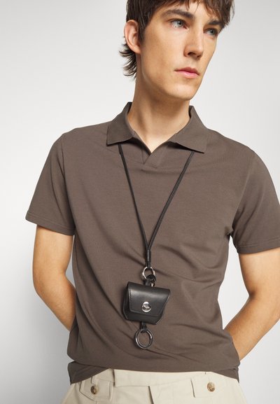 Filippa K Polo - mole grey