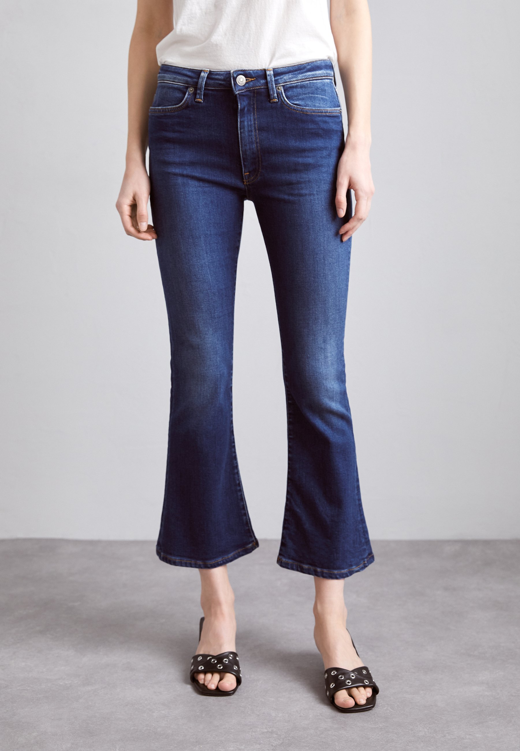 デニム・ジーパン DONDUP MANDY - Super skinny bootcut jeans in stretch denim Jeans Mandy super skinny bootcut in denim stretch da donna